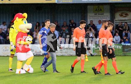 Fussball OEFB Cup. Treibach gegen Blau Weiss Linz. Maskottchen Spurti, Landessportdirektor Arno Arthofer. Treibach, am 25.7.2025.
Foto: Kuess
www.qspictures.net
---
pressefotos, pressefotografie, kuess, qs, qspictures, sport, bild, bilder, bilddatenbank
