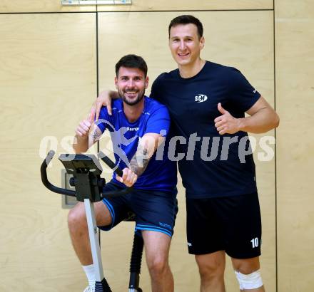 Handball Bundesliga. HLA. Training SC Ferlach. Luka Pernovsek, Toni Percusic.  Ferlach, am 28.7.2025.
Foto: Kuess
www.qspictures.net
---
pressefotos, pressefotografie, kuess, qs, qspictures, sport, bild, bilder, bilddatenbank