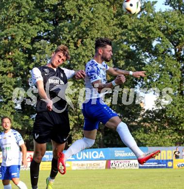 Fussball Regionalliga Mitte.  Treibach gegen Voitsberg.  Nikolaos Kokkas (Treibach), Luka Zivanovic    (Voitsberg).  Treibach, am 15.8.2025.
Foto. Kuess
www.qspictures.net
---
pressefotos, pressefotografie, kuess, qs, qspictures, sport, bild, bilder, bilddatenbank