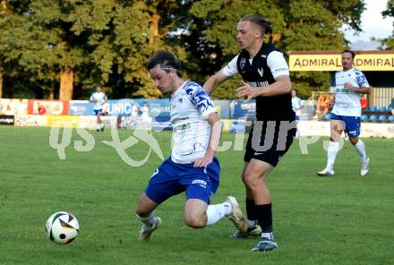 Fussball Regionalliga Mitte.  Treibach gegen Voitsberg. Marco Paul Pirker  (Treibach),  Jonas Gmeindl   (Voitsberg).  Treibach, am 15.8.2025.
Foto. Kuess
www.qspictures.net
---
pressefotos, pressefotografie, kuess, qs, qspictures, sport, bild, bilder, bilddatenbank