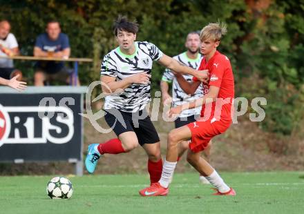 Fussball Kaerntner Liga.  KAC1909 gegen ATUS Ferlach.  Maximilian Leipold  (KAC),  Val Zaletel Cernos  (Ferlach).  Klagenfurt, am 14.8.2025.
Foto. Kuess
www.qspictures.net
---
pressefotos, pressefotografie, kuess, qs, qspictures, sport, bild, bilder, bilddatenbank