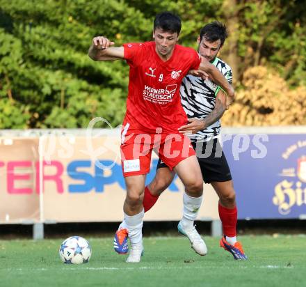Fussball Kaerntner Liga.  KAC1909 gegen ATUS Ferlach.  Mihret Topcagic  (KAC),  Martin Sustersic (Ferlach).  Klagenfurt, am 14.8.2025.
Foto. Kuess
www.qspictures.net
---
pressefotos, pressefotografie, kuess, qs, qspictures, sport, bild, bilder, bilddatenbank