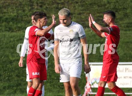 Fussball Kaerntner Liga.  Koettmannsdorf gegen SAK.  Torjubel Matic Ahacic, Hrvoje Jakovljevic,  (SAK).  Klagenfurt, am 17.8.2025.
Foto. Kuess
www.qspictures.net
---
pressefotos, pressefotografie, kuess, qs, qspictures, sport, bild, bilder, bilddatenbank