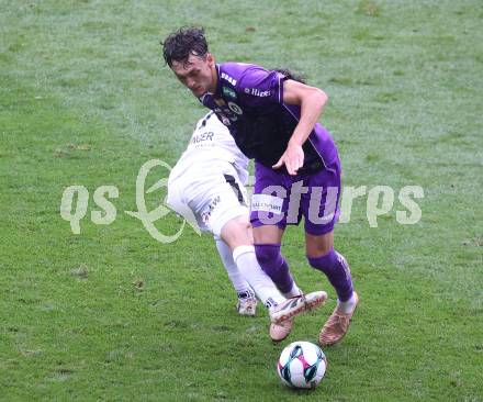 Fussball 2. Liga. SK Austria Klagenfurt gegen SW Bregenz.  Marcel Krnjic (Klagenfurt), Simon Luechinger  (Bregenz). Klagenfurt, 23.8.2025.
Foto: Kuess
www.qspictures.net
---
pressefotos, pressefotografie, kuess, qs, qspictures, sport, bild, bilder, bilddatenbank