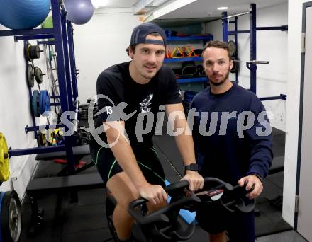 Eishockey ICE Bundesliga. Adam Helewka, Co-Trainer Marco Pewal (VSV). Villach, am 28.8.2025.
Foto: Kuess
www.qspictures.net
---
pressefotos, pressefotografie, kuess, qs, qspictures, sport, bild, bilder, bilddatenbank