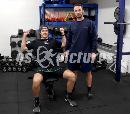 Eishockey ICE Bundesliga. Adam Helewka, Co-Trainer Marco Pewal (VSV). Villach, am 28.8.2025.
Foto: Kuess
www.qspictures.net
---
pressefotos, pressefotografie, kuess, qs, qspictures, sport, bild, bilder, bilddatenbank