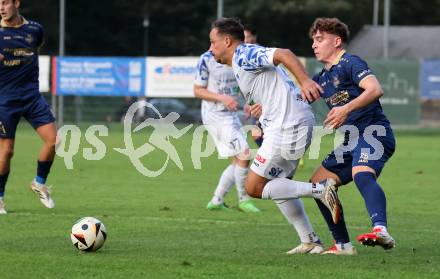 Fussball Regionalliga. Velden gegen Treibach.  Lukas Lorinson (Velden),  Vahid Muharemovic (Treibach). Velden, am 12.9.2025.
Foto: Kuess
www.qspictures.net
---
pressefotos, pressefotografie, kuess, qs, qspictures, sport, bild, bilder, bilddatenbank