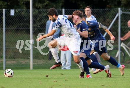Fussball Regionalliga. Velden gegen Treibach. Lukas Lorinson  (Velden),  Michael Novak (Treibach). Velden, am 12.9.2025.
Foto: Kuess
www.qspictures.net
---
pressefotos, pressefotografie, kuess, qs, qspictures, sport, bild, bilder, bilddatenbank