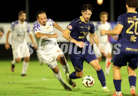 Fussball Regionalliga. Velden gegen Treibach. Luka Caculovic  (Velden),  Vahid Muharemovic  (Treibach). Velden, am 12.9.2025.
Foto: Kuess
www.qspictures.net
---
pressefotos, pressefotografie, kuess, qs, qspictures, sport, bild, bilder, bilddatenbank