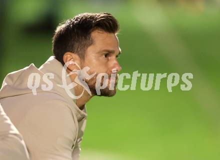 Fussball Regionalliga. Velden gegen Treibach. Trainer Marcel Kuster  (Velden). Velden, am 12.9.2025.
Foto: Kuess
www.qspictures.net
---
pressefotos, pressefotografie, kuess, qs, qspictures, sport, bild, bilder, bilddatenbank