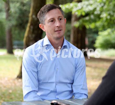 Fussball Regionalliga. Velden gegen Treibach. Vorschaufotos.  Trainer Karl Schweighofer (Treibach) Klagenfurt, am 9.9.2025.
Foto: Kuess
www.qspictures.net
---
pressefotos, pressefotografie, kuess, qs, qspictures, sport, bild, bilder, bilddatenbank