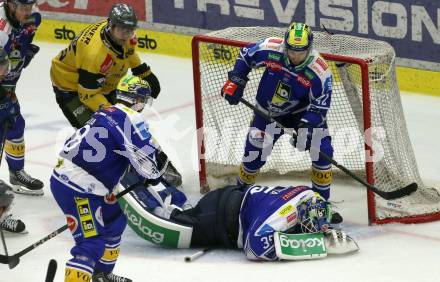 Eishockey Bundesliga. VSV gegen HC Pustertal. Joe Cannata, Alex Wall  (VSV),  Austin Rueschhoff  (HCP, Pustertal). Villach, am 21.9..2025.
Foto: Kuess
www.qspictures.net
---
pressefotos, pressefotografie, kuess, qs, qspictures, sport, bild, bilder, bilddatenbank
