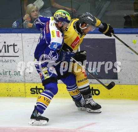 Eishockey Bundesliga. VSV gegen HC Pustertal. Thomas Vallant  (VSV),   Austin Rueschhoff  (HCP, Pustertal). Villach, am 21.9..2025.
Foto: Kuess
www.qspictures.net
---
pressefotos, pressefotografie, kuess, qs, qspictures, sport, bild, bilder, bilddatenbank