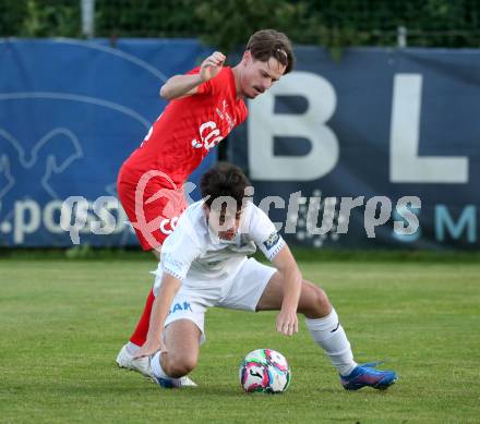 Fussball KÃ¤rntner Liga. SAK gegen St. Veit.  Jakob Elija Sturm  (SAK),  Raphael Lukas Kulterer (St.Veit). Klagenfurt, am 19.9.2025.
Foto: Kuess
www.qspictures.net
---
pressefotos, pressefotografie, kuess, qs, qspictures, sport, bild, bilder, bilddatenbank
