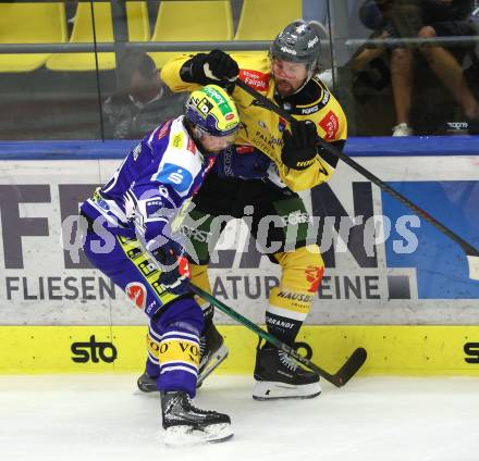 Eishockey Bundesliga. VSV gegen HC Pustertal.  Maximilian Rebernig  (VSV),  Mikael Frycklund  (HCP, Pustertal). Villach, am 21.9..2025.
Foto: Kuess
www.qspictures.net
---
pressefotos, pressefotografie, kuess, qs, qspictures, sport, bild, bilder, bilddatenbank