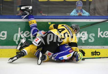 Eishockey Bundesliga. VSV gegen HC Pustertal. Maximilian Rebernig  (VSV),  Austin Rueschhoff  (HCP, Pustertal). Villach, am 21.9..2025.
Foto: Kuess
www.qspictures.net
---
pressefotos, pressefotografie, kuess, qs, qspictures, sport, bild, bilder, bilddatenbank
