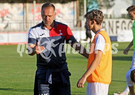 Fussball KÃ¤rntner Liga. SAK gegen St. Veit.   Trainer Goran Jolic (SAK)). Klagenfurt, am 19.9.2025.
Foto: Kuess
www.qspictures.net
---
pressefotos, pressefotografie, kuess, qs, qspictures, sport, bild, bilder, bilddatenbank