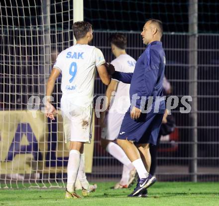 Fussball KÃ¤rntner Liga. SAK gegen St. Veit. Luka Gajic, Trainer Goran Jolic   (SAK),   Klagenfurt, am 19.9.2025.
Foto: Kuess
www.qspictures.net
---
pressefotos, pressefotografie, kuess, qs, qspictures, sport, bild, bilder, bilddatenbank