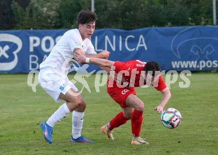 Fussball KÃ¤rntner Liga. SAK gegen St. Veit.  Jakob Elija Sturm  (SAK), Julian Brandstaetter  (St.Veit). Klagenfurt, am 19.9.2025.
Foto: Kuess
www.qspictures.net
---
pressefotos, pressefotografie, kuess, qs, qspictures, sport, bild, bilder, bilddatenbank
