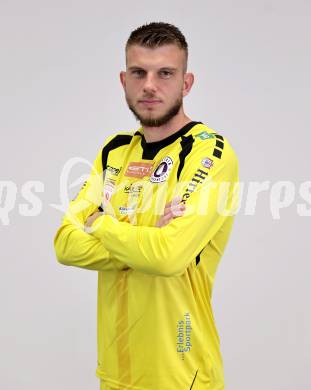 Fussball 2. Liga. Mannschaftsfototermin SK Austria Klagenfurt. Adnan Kanuric.   Klagenfurt, 25.9.2025.
Foto: Kuess
www.qspictures.net
---
pressefotos, pressefotografie, kuess, qs, qspictures, sport, bild, bilder, bilddatenbank