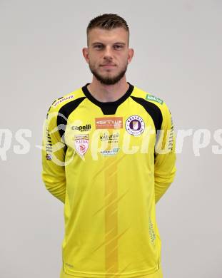 Fussball 2. Liga. Mannschaftsfototermin SK Austria Klagenfurt. Adnan Kanuric.   Klagenfurt, 25.9.2025.
Foto: Kuess
www.qspictures.net
---
pressefotos, pressefotografie, kuess, qs, qspictures, sport, bild, bilder, bilddatenbank