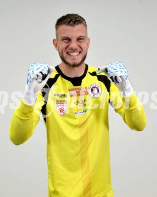 Fussball 2. Liga. Mannschaftsfototermin SK Austria Klagenfurt. Adnan Kanuric.   Klagenfurt, 25.9.2025.
Foto: Kuess
www.qspictures.net
---
pressefotos, pressefotografie, kuess, qs, qspictures, sport, bild, bilder, bilddatenbank