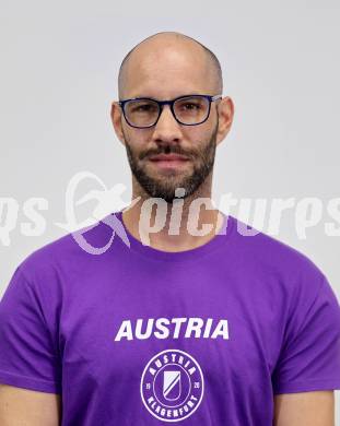 Fussball 2. Liga. Mannschaftsfototermin SK Austria Klagenfurt. Stefan Wutte.   Klagenfurt, 25.9.2025.
Foto: Kuess
www.qspictures.net
---
pressefotos, pressefotografie, kuess, qs, qspictures, sport, bild, bilder, bilddatenbank