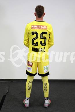Fussball 2. Liga. Mannschaftsfototermin SK Austria Klagenfurt. Adnan Kanuric.   Klagenfurt, 25.9.2025.
Foto: Kuess
www.qspictures.net
---
pressefotos, pressefotografie, kuess, qs, qspictures, sport, bild, bilder, bilddatenbank