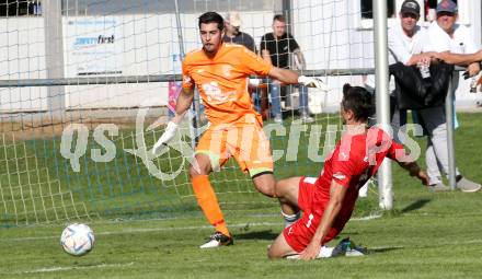 Fussball KÃ¤rntner Liga. Grafenstein gegen KAC.  Thomas Peter Pachernig (Grafenstein),  Mihret Topcagic (KAC). Klagenfurt, am 27.9.2025.
Foto: Kuess
www.qspictures.net
---
pressefotos, pressefotografie, kuess, qs, qspictures, sport, bild, bilder, bilddatenbank
