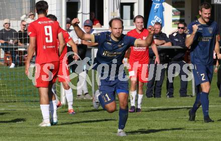 Fussball Kaerntner Liga. Grafenstein gegen KAC.  Torjubel Bernhard Walzl (Grafenstein),    Klagenfurt, am 27.9.2025.
Foto: Kuess
www.qspictures.net
---
pressefotos, pressefotografie, kuess, qs, qspictures, sport, bild, bilder, bilddatenbank