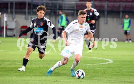 Fussball 2. Liga. SK Austria Klagenfurt gegen FC Hertha Wels..  Nik Marinsek (Klagenfurt),  Jonas Schwaighofer  (Wels).  Klagenfurt, 26.9.2025.
Foto: Kuess
www.qspictures.net
---
pressefotos, pressefotografie, kuess, qs, qspictures, sport, bild, bilder, bilddatenbank
