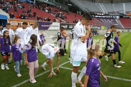 Fussball 2. Liga. SK Austria Klagenfurt gegen FC Hertha Wels. Aidan Liu, Almir Oda, Bartol Barisic  (Klagenfurt).  Klagenfurt, 26.9.2025.
Foto: Kuess
www.qspictures.net
---
pressefotos, pressefotografie, kuess, qs, qspictures, sport, bild, bilder, bilddatenbank