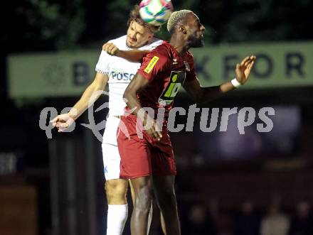 Fussball KÃ¤rntner Liga. SAK gegen Spittal. Rok Jazbec  (SAK),  Mohamadou Cassama (Spittal). Klagenfurt, am 3.10.2025.
Foto: Kuess
www.qspictures.net
---
pressefotos, pressefotografie, kuess, qs, qspictures, sport, bild, bilder, bilddatenbank