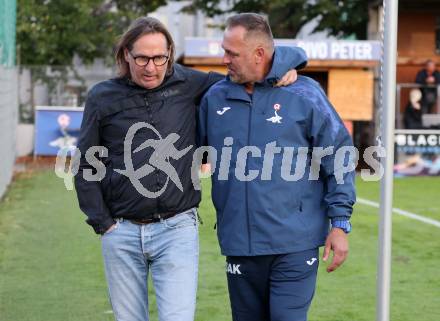 Fussball KÃ¤rntner Liga. SAK gegen Spittal.  Trainer Goran Jolic (SAK),  Trainer Richard Huber  (Spittal). Klagenfurt, am 3.10.2025.
Foto: Kuess
www.qspictures.net
---
pressefotos, pressefotografie, kuess, qs, qspictures, sport, bild, bilder, bilddatenbank