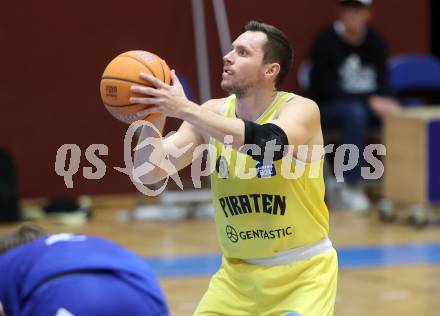 Basketball 2. Liga 2025/2026. Grunddurchgang 1. Runde.  Woerthersee Piraten gegen Kufstein Towers. Jan-Arne Apschner  (Piraten),  Klagenfurt, am 4.10.2025.
Foto: Kuess
---
pressefotos, pressefotografie, kuess, qs, qspictures, sport, bild, bilder, bilddatenbank