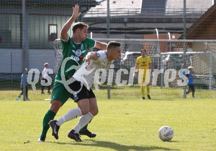 Fussball KÃ¤rntner Liga. Bleiburg gegen Voelkermarkt.  Robert Matic (Bleiburg),  Lukas Ladinig  (Voelkermarkt). Bleiburg, am 11.10.2025.
Foto: Kuess
www.qspictures.net
---
pressefotos, pressefotografie, kuess, qs, qspictures, sport, bild, bilder, bilddatenbank
