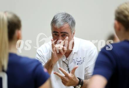 Volleyball Bundesliga. WVL. Women Volleyball League.  ATSC Wildcats gegen  Graz. Trainer Roberto Woelflin  (Wildcats). Klagenfurt, am 11.10.2025.
Foto: Kuess
www.qspictures.net
---
pressefotos, pressefotografie, kuess, qs, qspictures, sport, bild, bilder, bilddatenbank