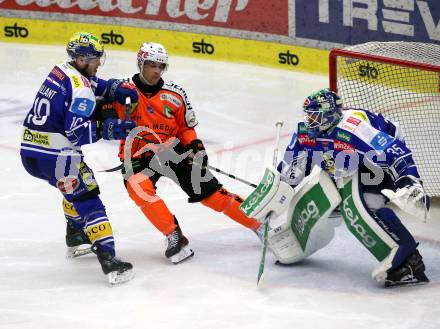 Eishockey ICE Bundesliga. VSV gegen Moser Medical Graz99ers.  Thomas Vallant, Joe Cannata (VSV), Lukas Haudum  (Graz). Villach, am 17.10.2025
Foto: Kuess
---
pressefotos, pressefotografie, kuess, qs, qspictures, sport, bild, bilder, bilddatenbank