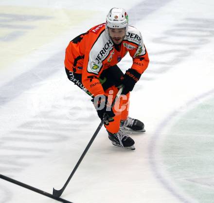 Eishockey Bundesliga. EC IDM Waermepumpen VSV gegen Moser Medical Graz99ers.   Nico Feldner  (Graz). Villach, am 17.10..2025.
Foto: Kuess
www.qspictures.net
---
pressefotos, pressefotografie, kuess, qs, qspictures, sport, bild, bilder, bilddatenbank