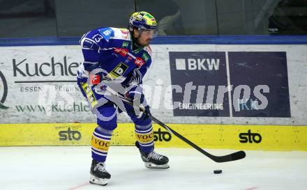 Eishockey Bundesliga. EC IDM Waermepumpen VSV gegen Moser Medical Graz99ers.  Adam Helewka (VSV). Villach, am 17.10..2025.
Foto: Kuess
www.qspictures.net
---
pressefotos, pressefotografie, kuess, qs, qspictures, sport, bild, bilder, bilddatenbank
