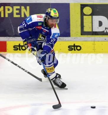 Eishockey Bundesliga. EC IDM Waermepumpen VSV gegen Moser Medical Graz99ers. Nick Hutchison   (VSV). Villach, am 17.10..2025.
Foto: Kuess
www.qspictures.net
---
pressefotos, pressefotografie, kuess, qs, qspictures, sport, bild, bilder, bilddatenbank