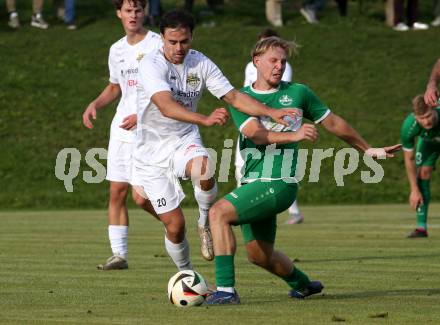 Fussball. Kaerntner Liga. Koettmannsdorf gegen Donau. Daniel Hans Genser  (Koettmannsdorf), Andreas Martin Tatschl   (Donau).  Koettmannsdorf, 19.10.2025.
Foto: Kuess
www.qspictures.net
---
pressefotos, pressefotografie, kuess, qs, qspictures, sport, bild, bilder, bilddatenbank