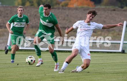 Fussball. Kaerntner Liga. Koettmannsdorf gegen Donau. Simon Moder  (Koettmannsdorf), Marko Latincic    (Donau).  Koettmannsdorf, 19.10.2025.
Foto: Kuess
www.qspictures.net
---
pressefotos, pressefotografie, kuess, qs, qspictures, sport, bild, bilder, bilddatenbank