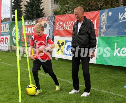 Fussball. Champ der Camps. Noel Ludwiger, Walter Ludescher. Klagenfurt, am 16.9.2025.
Foto: Kuess
www.qspictures.net
---
pressefotos, pressefotografie, kuess, qs, qspictures, sport, bild, bilder, bilddatenbank