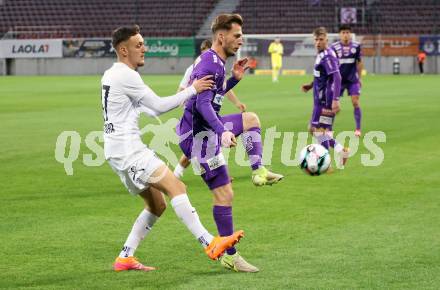 Fussball 2. Liga. SK Austria Klagenfurt gegen SK Sturm Graz II.  Marc Andre Schmerboeck (Klagenfurt), Kristjan Bendra  (Graz).  Klagenfurt, 24.10..2025.
Foto: Kuess
www.qspictures.net
---
pressefotos, pressefotografie, kuess, qs, qspictures, sport, bild, bilder, bilddatenbank