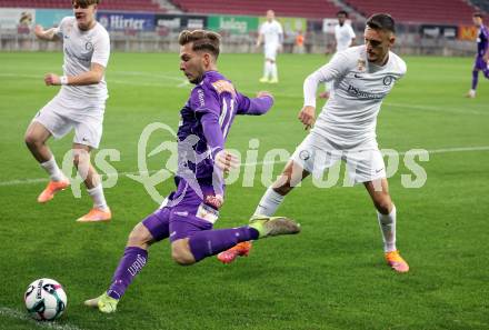 Fussball 2. Liga. SK Austria Klagenfurt gegen SK Sturm Graz II.  Marc Andre Schmerboeck (Klagenfurt), Kristjan Bendra  (Graz).  Klagenfurt, 24.10..2025.
Foto: Kuess
www.qspictures.net
---
pressefotos, pressefotografie, kuess, qs, qspictures, sport, bild, bilder, bilddatenbank