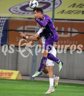 Fussball 2. Liga. SK Austria Klagenfurt gegen SK Sturm Graz II.   Michael Lang (Klagenfurt),  Jonas Loecker  (Graz).  Klagenfurt, 24.10..2025.
Foto: Kuess
www.qspictures.net
---
pressefotos, pressefotografie, kuess, qs, qspictures, sport, bild, bilder, bilddatenbank