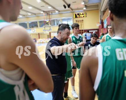 Basketball 2. Liga 2025/2026. Grunddurchgang 4. Runde.  KOS Celovec gegen Basketball Klub Rapid Wien.  Trainer Zeljko Vasiljevic (Wien). Klagenfurt, am 25.10.2025.
Foto: Kuess
---
pressefotos, pressefotografie, kuess, qs, qspictures, sport, bild, bilder, bilddatenbank