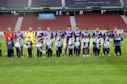 Fussball 2. Liga. SK Austria Klagenfurt gegen SK Sturm Graz II. Gewalt ist kein Spiel. Florian Jaritz, Adnan Kanuric, Mario Matkovic, Bartol Barisic, Nik Marinsek, Aidan Liu, Marcel Krnjic, Michael Lang, Marco Gantschnig, Elias Jandrisevits, Marc Andre Schmerboeck.  (Klagenfurt).  Klagenfurt, 24.10..2025.
Foto: Kuess
www.qspictures.net
---
pressefotos, pressefotografie, kuess, qs, qspictures, sport, bild, bilder, bilddatenbank