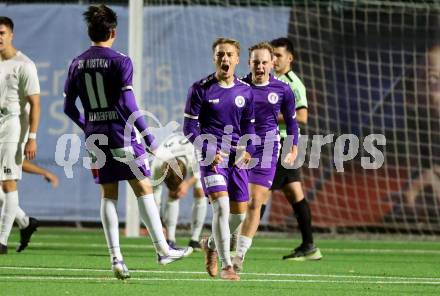Fussball. Kaerntner Liga. SK Austria Klagenfurt Amateure gegen Matrei .  Torjubel Sebastian Pschernig   (Austria Klagenfurt).  Koettmannsdorf, 25.10.2025.
Foto: Kuess
www.qspictures.net
---
pressefotos, pressefotografie, kuess, qs, qspictures, sport, bild, bilder, bilddatenbank